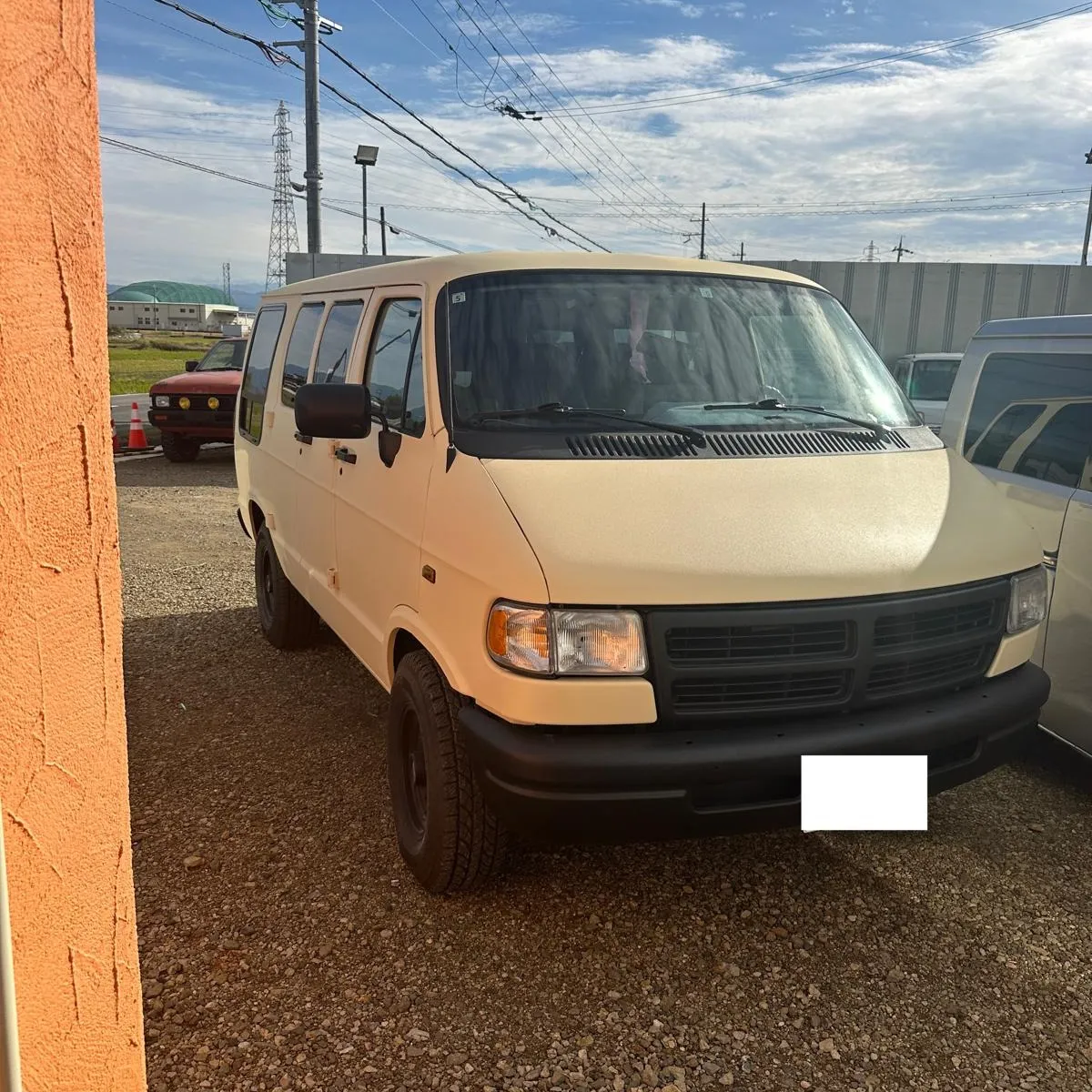 ラプター塗装で施工した最新のダッチカーが完成しました!